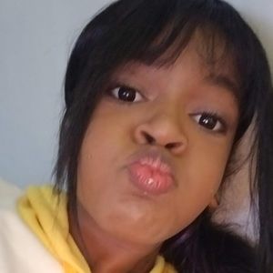 Meet your Posher, Amika